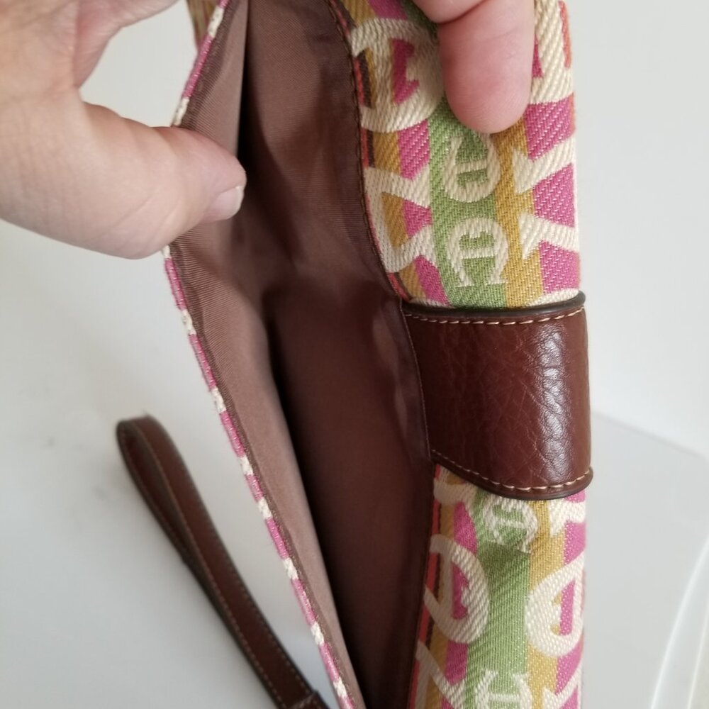Vintage Eitenne Aigner Wallet with Removable Strap - Picture 4 of 8